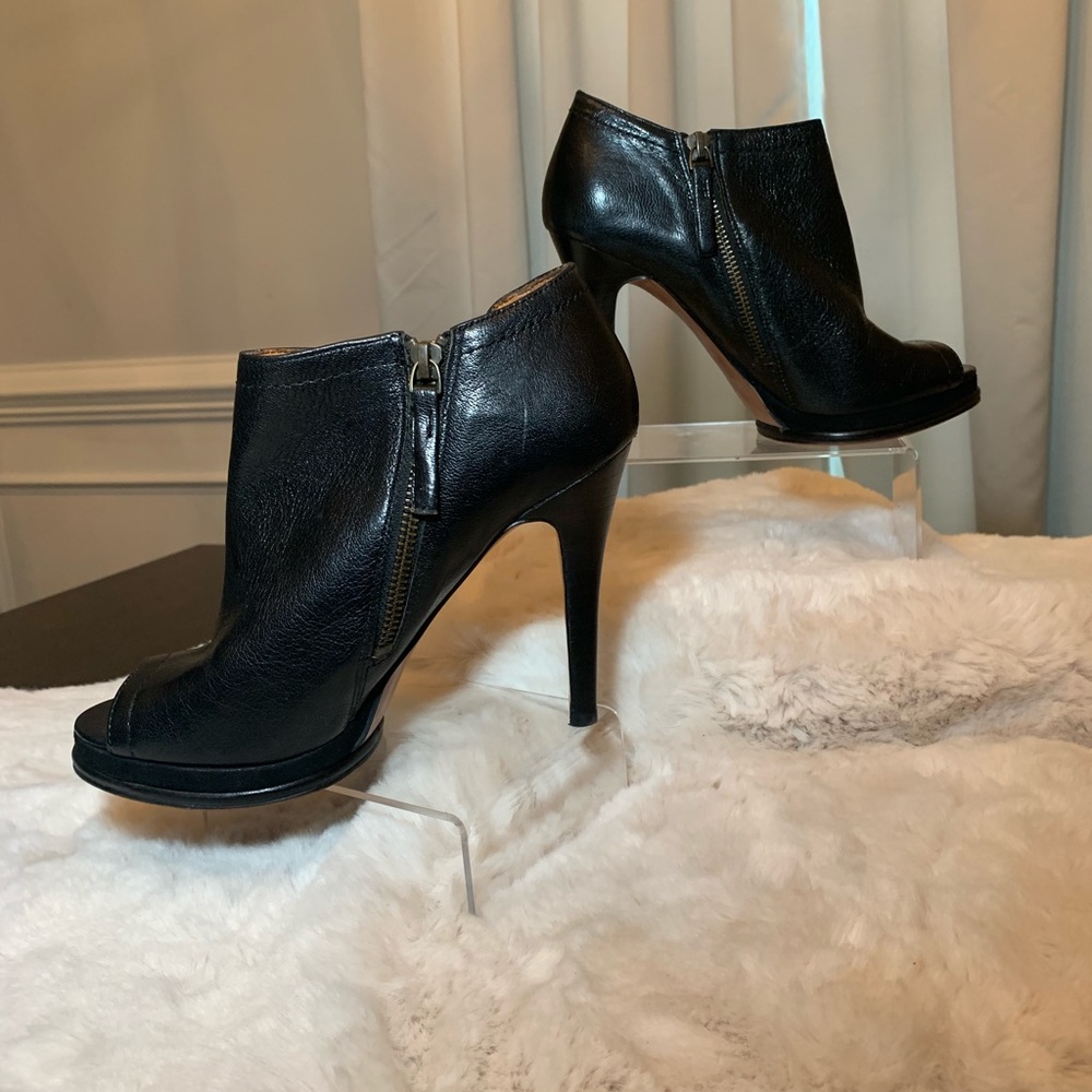 Nine West Women’s Leather Open Toe Booties 7.5
